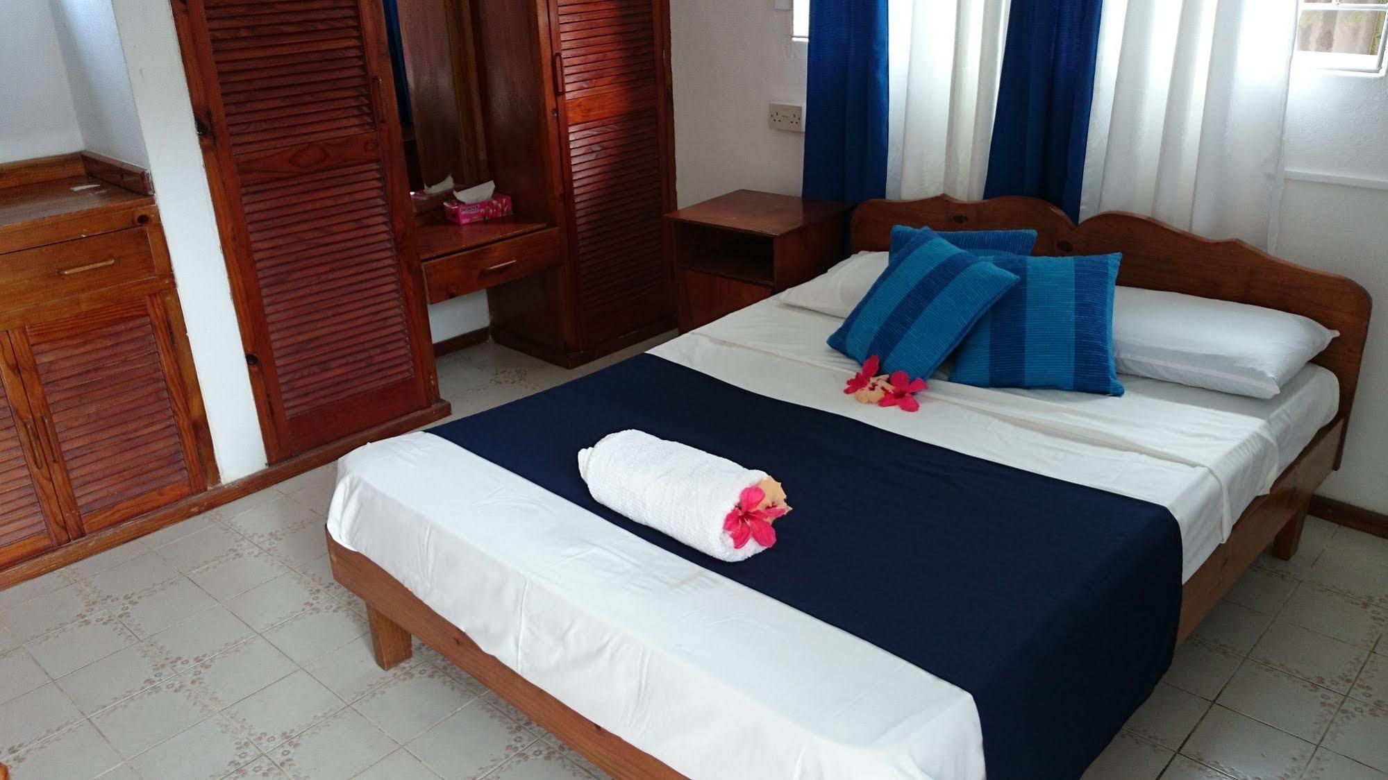 C'Est Mon Choix Hotel Grand Anse  Ngoại thất bức ảnh